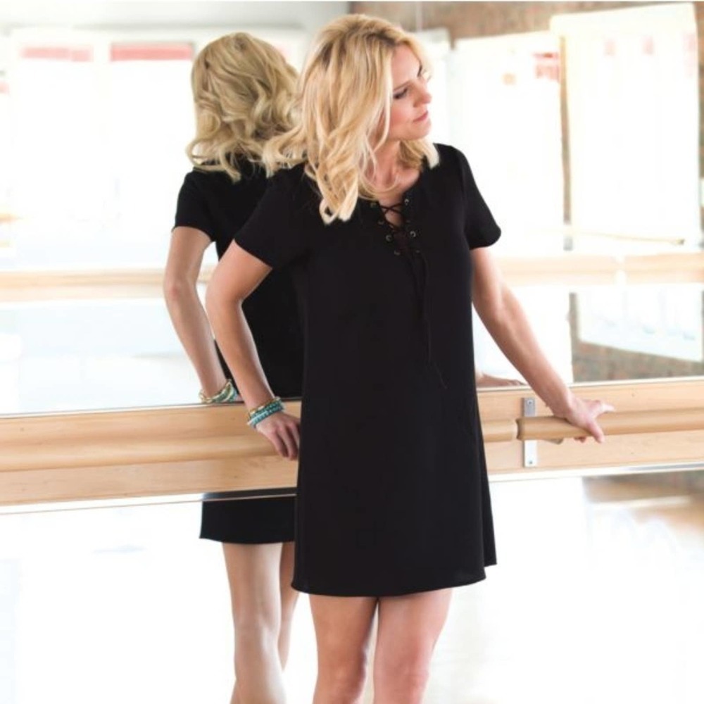 EVERLY | Lace-Up Shift Dress
